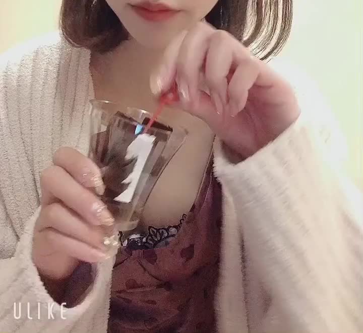 生チョコあーーーん💓動画慣れなくてぎこちない🙈応援よろしくお願いします🙇‍♀️