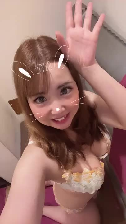 AV女優小倉はるかです❤️お耳がピョンピョン🐰💓久しぶりのヒメチャンイベント参加です❤️応援よろしくお願いします❤️