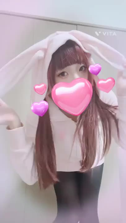 パーカーでできそうなポーズたくさんしてみようと頑張りました！でも動画だと限界がありました！でもでもなんとかバリエーションつけられるように工夫してみました…ので応援よろしくお願いいたします(´；ω；`)✨