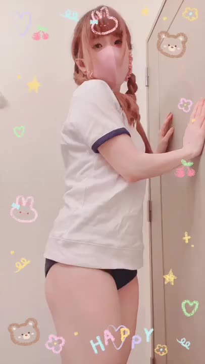 しっかり準備運動がだいじですよね♡ご主人様もご一緒にぜひ♡