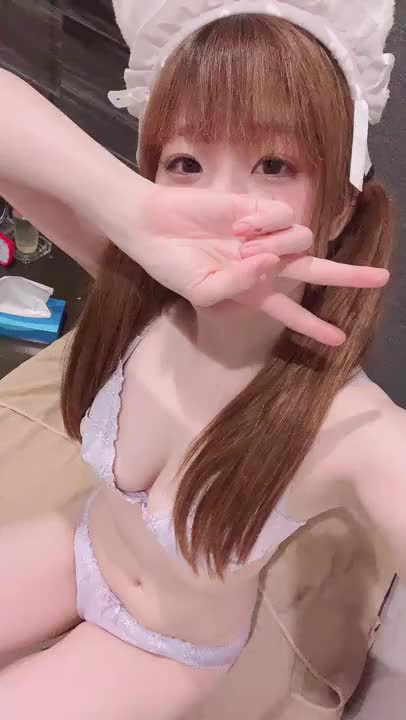 盛れない下着で撮ってしまった(´・ω・｀)最近はこのときよりすこーしだけお胸大きくなったかも？