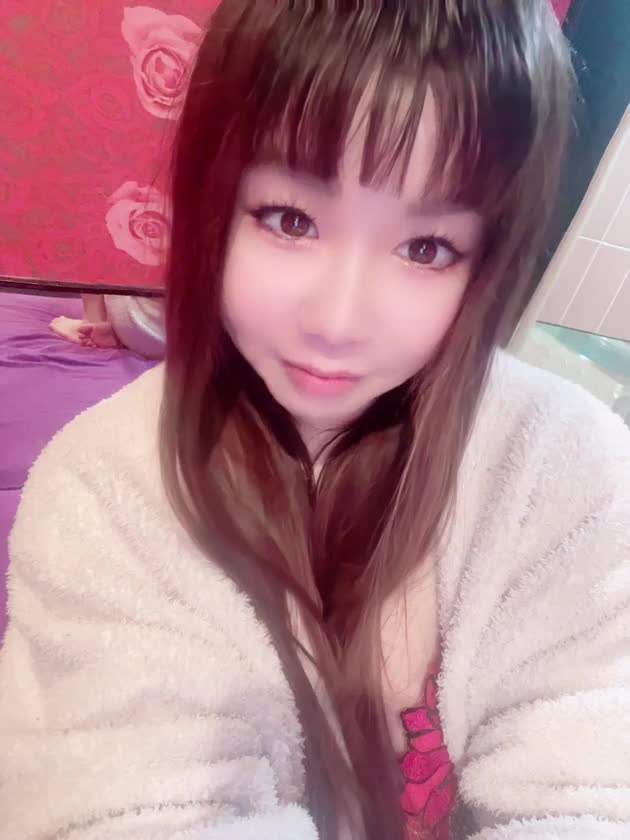 お兄様♥️おはようございます☀️
今日は金曜日ですね💕︎
明日はお休み♥️今日もゆるふぁいとで頑張ってください♥️

みゆきは10:00からお店にいます🙋‍♀️
今週はいつもよりお休みが多くて✨
プライベートはバタバタしてましたが
趣味のハンドメイドの時間も出来て満足♥️
こんな1週間もたまにはいいですね💕︎

今日も素敵な1日をお過ごしください😊
18:00以降のお問い合わせもお気軽に🟩ください♥️

✼••┈┈┈┈••🎀••┈┈┈┈••✼

中洲遊郭🏮👘
092-262-6262

X🕊️
@n_miyukii1

🟩
pupupuuu3

✼••┈┈┈┈••🎀••┈┈┈┈••✼