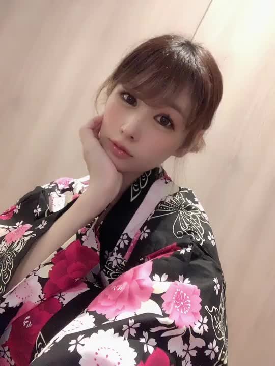 クラブダイヤモンド梅田店のちはるです❣️

今日も夜までご予約ありがとうございました😊

今週は22日の日曜日も出勤します💖

会いにきてくれたら嬉しいです🥰
