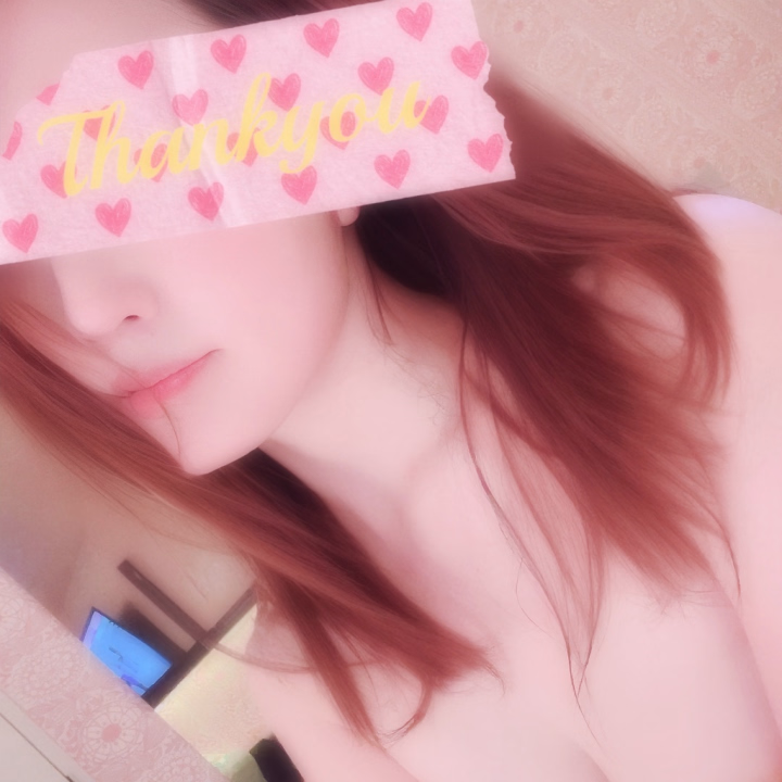 ( ˙꒳​˙ᐢ )ﾖｯ🎶
皆様お仕事中かしら
この時間は眠くなるなぁ

昨日お越しの皆様(*´▽`人)ｱﾘｶﾞﾄね💕︎
いつもの優しい優しい仲良し様♡
感動してくれた楽しい初めて様♡
お久しぶりの優しい変態仲良し様♡
相変わらず綺麗なお顔の仲良し君♡
楽しい時間をありがとうございました！

時間やっぱ足りないな〜！という方🤣
次回はぜひ、〇回戦挑戦！教えて🤭
私も気合い入れちゃいますから💋

明日は朝から予約ありがとう🫶
まだ空きもありますので、お電話での
お問い合わせお待ちしております💓

追伸。(金)もしかしたら出勤追加する
かも！日中早めになりますが、ご希望
ありましたらお問い合わせ下さい😘