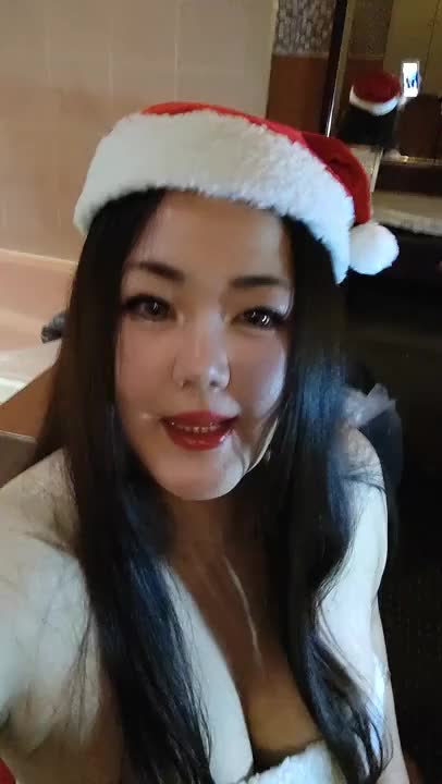 今日から クリスマスのコスチュームになりました 🎄遊びに来てね♥🎅
サンタさんよりwww