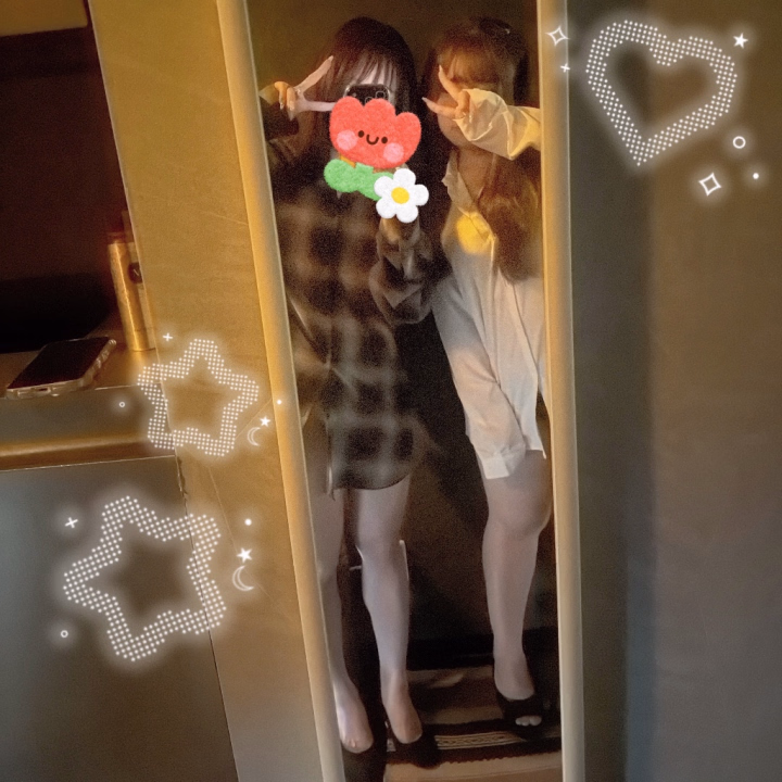 えのおと彼シャツ2days🫶🏻

2日間二輪車のお誘いたくさんあって嬉しい🕺🎶

お誘いしてくれたお兄さんたちありがとう💟

本日22:20~
15日午前中のみ

まだ二輪車駆け込み間に合うのでお誘いお待ちしてます( ˶ㆆ ㆆ˶)و🩷