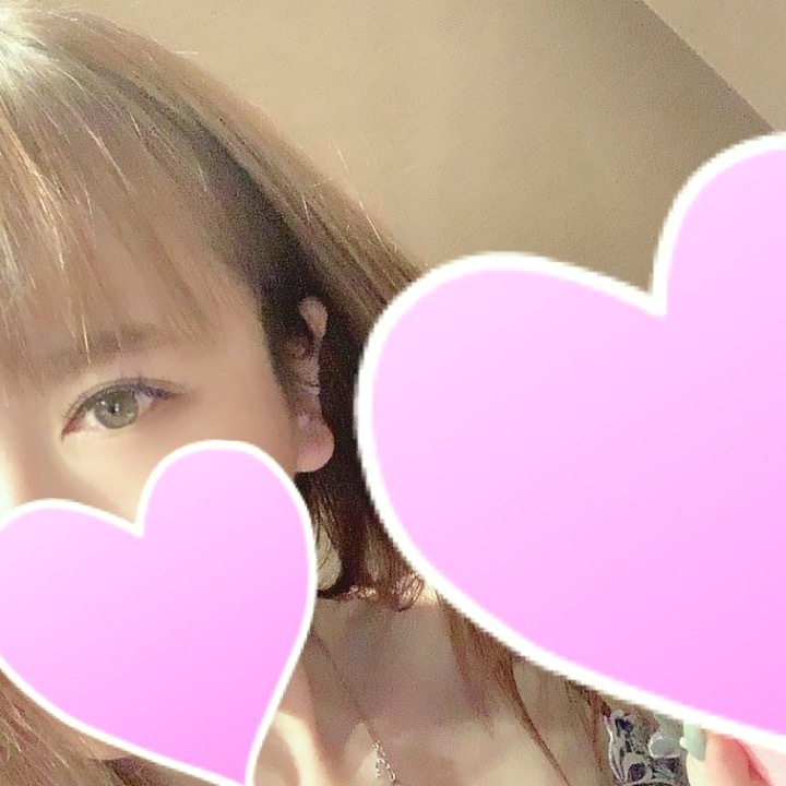ねぇ、これなんだと思う？さらのお◯◯◯に入れて欲しいな💕