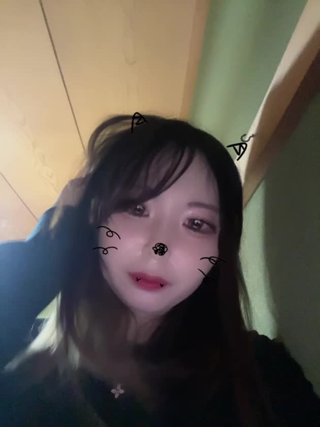 おねだりﾟ+｡(o･ω-人)･.｡
何をおねだりしてるか聞き取れたかな？？？
