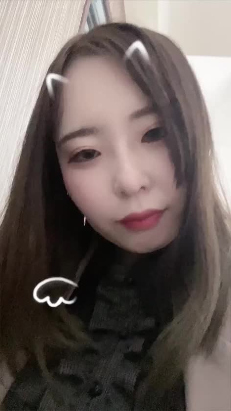 [お題]from:税金高いさん



ちょっと眠くなってきたな…
お昼寝の時間だ……(´；ω；｀)
 
 
読書＜眠気


皆はごはん食べた？( 𓎩 𓌉𓇋 ‎)

ぽんずはグミ食べてるよ〜💕
最近ソフト系のグミにハマってる……

今はねソルベットってグミ食べてる( ˙༥˙ )


美味しい  ŧ‹”ŧ‹”(´°ч°｀)ŧ‹”ŧ‹”
 
 
 
 
お題：【動画日記で回答】
ダイスキって動画で言ってほしい!に回答♪
 
 
 
言ってみたよ💖
 
ただ噛みすぎてて
自分で見れない恥ずかしい笑笑
 
 
あとはいつものことながら
笑顔がぎこちないですね〜😭

つらみ🥲


お問い合わせの方も
お待ちしておりますので

よろしくお願いいたします🙏💕

 

 
 

目と目があうと
花が咲くから
こまる。
わたしが
恋していることが
すぐに
ばれてしまうから。


おーなり由子「ひらがな暦」






灑々里 ぽんず
（ブルスカやってます）