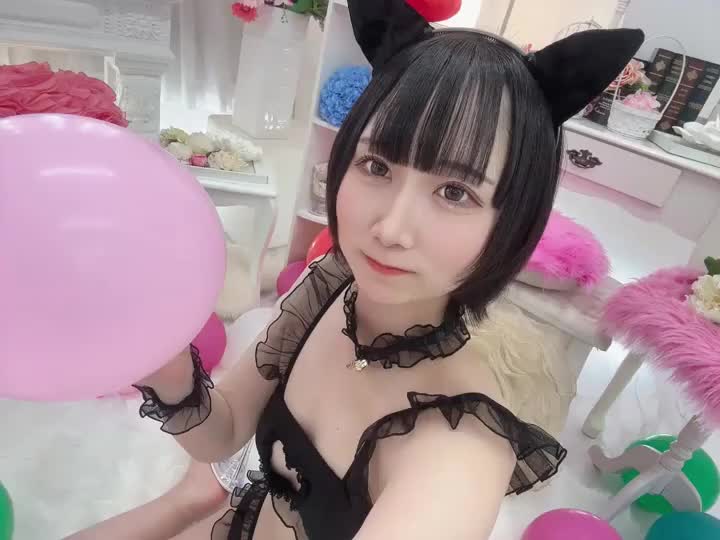 おはよつは‎⊂( ᴖ ̫ᴖ )⊃

今日はひさしぶりに動いてる
よつはを載せてます🎥🌟
写真だと笑わない（）から
よくクールなのかなって
言われるけどそんなことないです！笑
どちらかというとのほほんとしてるたぶん？

今日も出勤してます❗️
朝から仲良しさんありがとう🫶🏻
夜もいるし明日は久しぶりに
土曜日の出勤！たのしみだな➰🎶

いっぱいらぶらぶしようねまってる