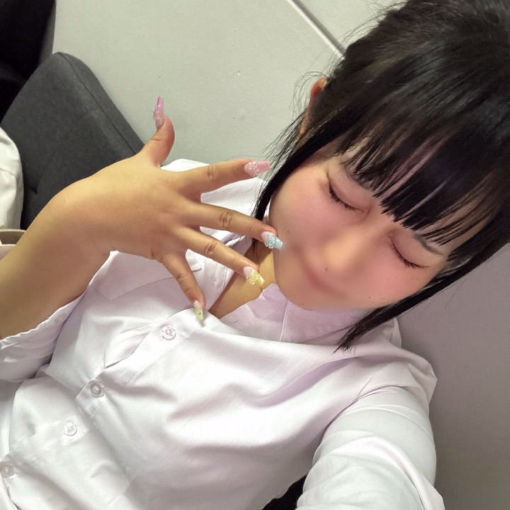 たいへんだーっっ🚨🚨🚨

おへやぐるぐる注意報ッッ⚡️

さゆきの日記見てくれてたお兄さまたちが、
「お部屋回し大変なんだね」
「ほんとに電話しておいてよかった」
って言ってくれて、


すっごく迷ったけど、
あの日記出してよかったー😭💨
って気持ちになれたよ！
教えてくれたお兄さまたちありがとう♡


…
といったそばから、、、！
次から次へと
お部屋が！埋まり！
女の子もぐるぐるばたばた🌀🌀

お店が忙しいコトはとーってもいいことだけど、

お部屋の🈳と
さゆきの🈳と
そしておにいさまの貴重な空き時間が
会う確率が

もう奇跡レベルになってしまう──────！


ということで、
さゆにかぎらず、
「折り紙」で今日明日のお遊びをお考えのお兄様は、

いま1度
🎀事前予約🎀
📞お電話連絡📞
🎀姫トークでの予約🎀

を、ご活用ください〜〜〜！