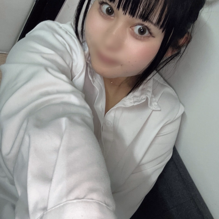彼シャツ風？🤫
ドキドキしちゃうね💕︎