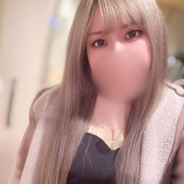出勤してます〜🙂‍↕️🩷

スタートから
立て続けに遊びに来てくれた
仲良しさんありがとうございます🥰


お店のテレビが新しくなって
YouTube見れるようになって
ひたすら推しの動画
流しまくってる(°▽°)笑

最高すぎる🤤🩵


22時まで受付してるので
お待ちしております〜☺︎