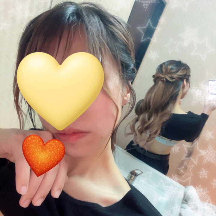 本日も遊んでくれてありがとうございました！！

午後2回目の宣材写真撮りにいきました！！☺️
欲情に入ったばかりの頃の宣材なので
金髪だったから
また雰囲気変わるかな〜と楽しみです！😊
今のあいのの雰囲気が伝わるといいなぁ！

ヘアセットもしていただいて
可愛いくしてもらいました🤗⭐️
すぐ崩れちゃいそうだから記念に写真🤳

次は25日土曜日の出勤です！🤭
その後はGW明けに週1くらいになると予想してます🙇

昨日今日胃が痛いので焼酎飲んで寝ます🫠
皆さん今日も1日お疲れ様でした！！☺️