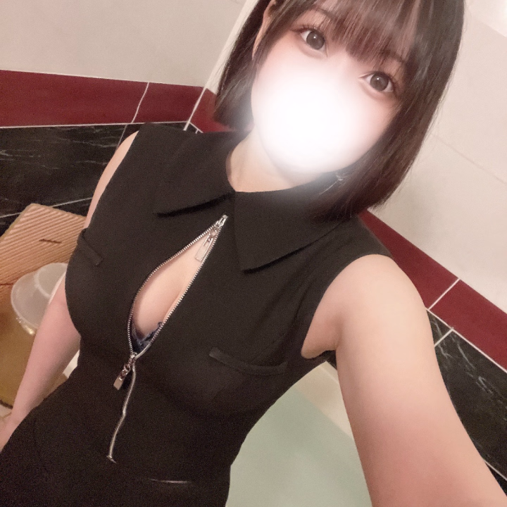 おはようございますっ☺︎♡

今日は台風ですよー。。。

雨に濡れて風邪をひかないように☺︎♡

気をつけて過ごしてくださぃね☺︎♡

本日10:00〜0:00の出勤です☺︎♡

♡☺︎かまくらごてん本店☺︎♡りと☺︎♡