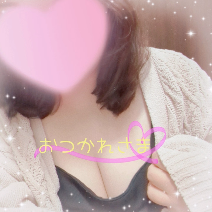 *明日は出勤日です♪*
こんにちは、なのです(。・・。)
暑くなったり涼しくなったり
追いついていけないですね💦
体調崩さないように過ごしてください☘️
明日は12:00〜21:00出勤するので
会えるお兄さんいたら嬉しいな🥰
では、また明日♡
今日も1日おつかれさまです❤️