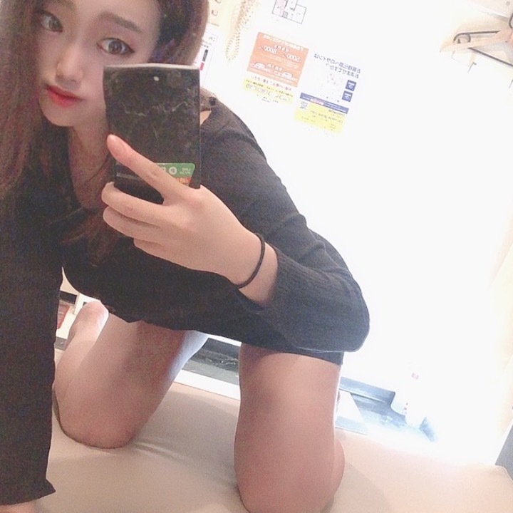 今日もエッチな気分❤
ふとした時に腰動いちゃうよね❤