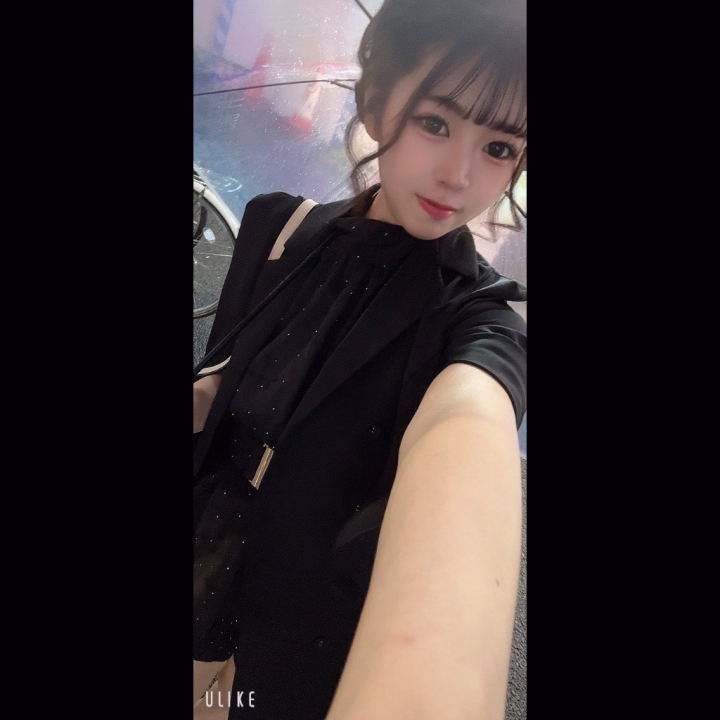 おはようございます☀️
かのこです🫶

昨日も逢いに来てくれたお兄様方！
ありがとうございました😌💕
たくさん褒められて嬉しい気持ちでした
また会いに来てね🫶

今日も夜までいるよ🙋‍♀️
たくさんお誘いお待ちしてます🌟