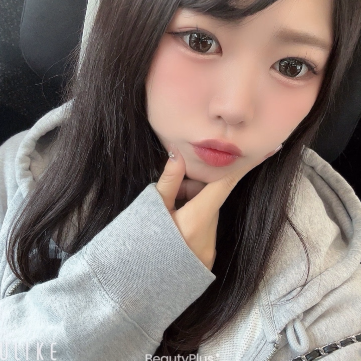 おはようございます☀️
かのこです(๑•̀ㅁ•́ฅ✨

昨日もあいにきてくれたお兄様！
ありがとうございました☺️
たくさんのお兄様に会えてとっても嬉しかったよ♥️
また会えますように(o・・o)/~

今日は16:00までいます！
明日は14:00までになったのでご注意ください😭

たくさん楽しいことしようね♥️