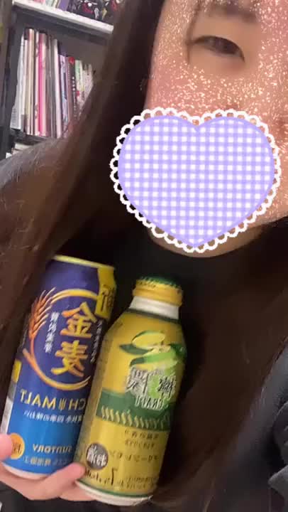 好きな物に囲まれニタニタ