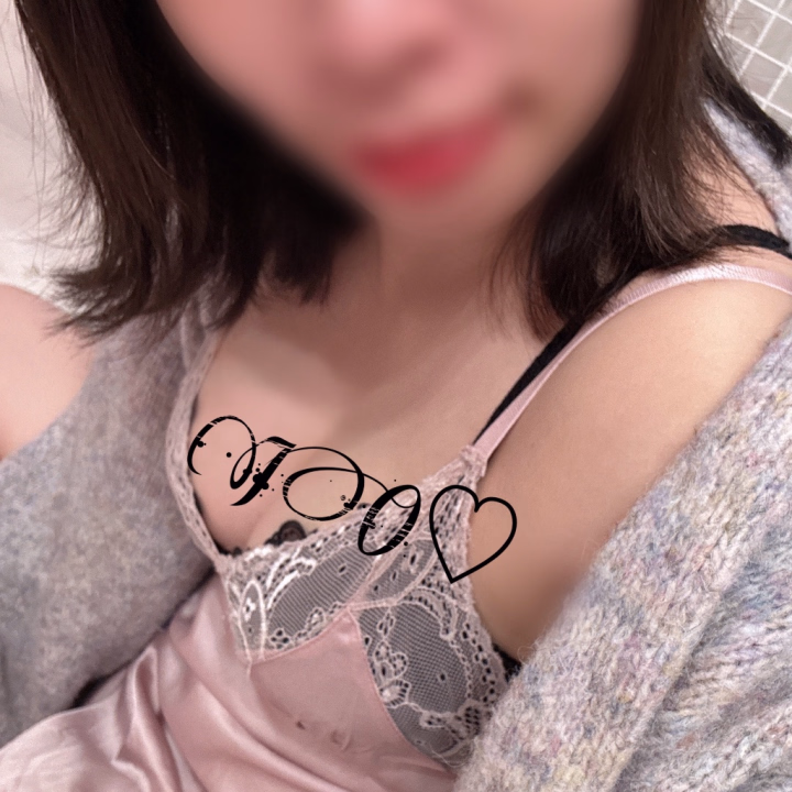 本日バタバタしており日記更新できず😭
仲良しさまありがとうございました✨




お手土産抱えて帰ります🍻🐱🌶️
忙しい中青のためにいつも時間を作ってくれて
本当にありがとう😊♡





実は今晩家に家具が届きます……😅
模様替えしたいと思い立ってしまった年始に購入したもの…




いつ組み立てようか考え中です😆
というか組み立てられるのか⁉️
しばらく段ボールのまま置かれている気がするけど🤣




なんでもマンを雇うしかない🛠️🪑




明日はご予約とお仕事の都合でお受けできないのですが、
明後日9:00-10:00/13:00-14:00の2枠空いてます🈳
時間外等のご相談はお気軽に💌





ではおやすみなさい🌕