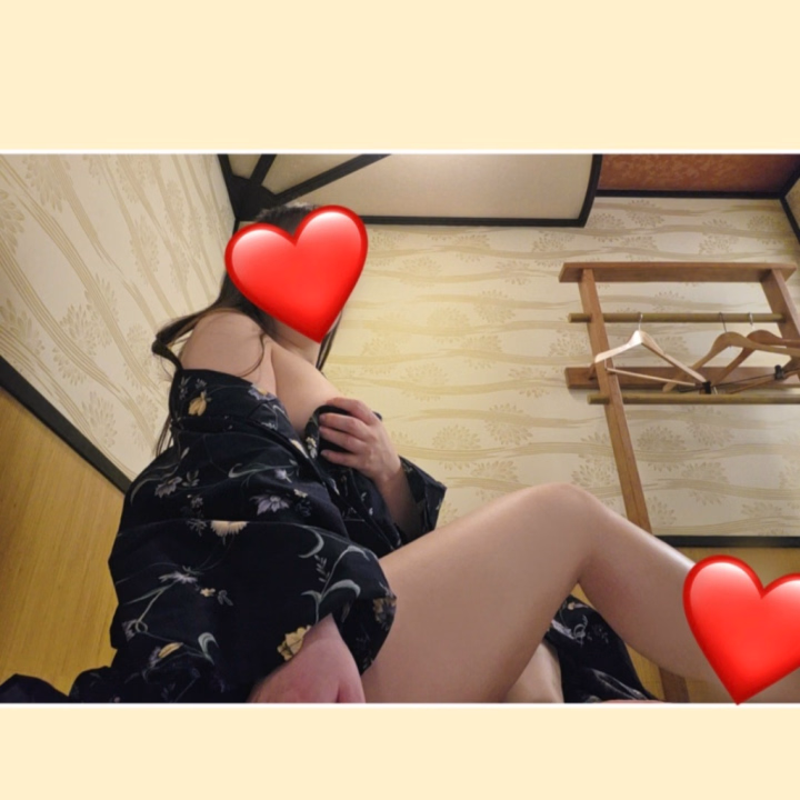 久々に太陽サンサンな日でしたね♥️

ちょっとだけ暑かったです～💦


明日お店にいる頃は天気大丈夫かな～

ご予約くださってる方は行き帰り気をつけて来てくださいね！💦💦

18時から涼しげな浴衣、涼しいお部屋でお待ちしてま～す😊♥️


今夜は明日の浴衣がどんな柄か楽しみにしながら寝ようと思います♥️

それじゃあおやすみなさ～い♥️