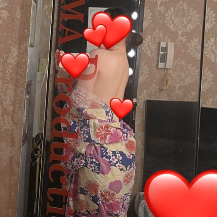 三連休が終わっちゃいますね～😣💦💦

私にしては珍しく出かけた連休だったけど、今日は家でのんびりしました♥️

天気と気温がすごいよかった連休でした😊♥️


画像は昨日撮った写真です♥️

Yokohama productionさんのお部屋で好きなところの一つは鏡で全身写真が撮れるとこです♥️

かわいい私服着てきた時に撮りたいな～♥️

もちろん浴衣も♥️

また機会があれば撮ってみたいと思います♥️

全身じゃない写真もいろいろ撮ったからまたアップしますね♥️

ではではおやすみなさ～い♥️