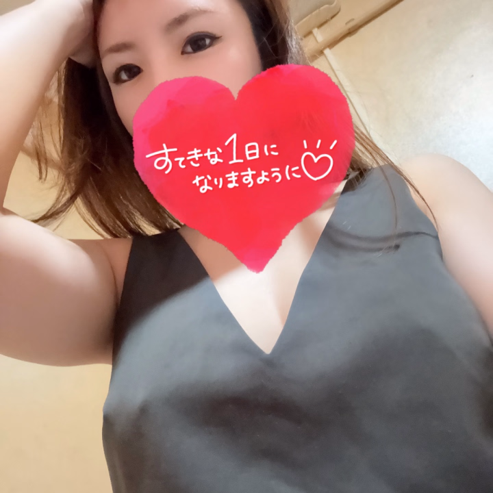 たまにはノーブラ写真もお届けします🤤

最近よく聞かれるからここでご報告‼︎
あたし下のお口はツルツルではない🌳

NS.NNはNGです😏
お願いされてもごめんなさい😊

土日のご予約お早めに❤️

じゅん