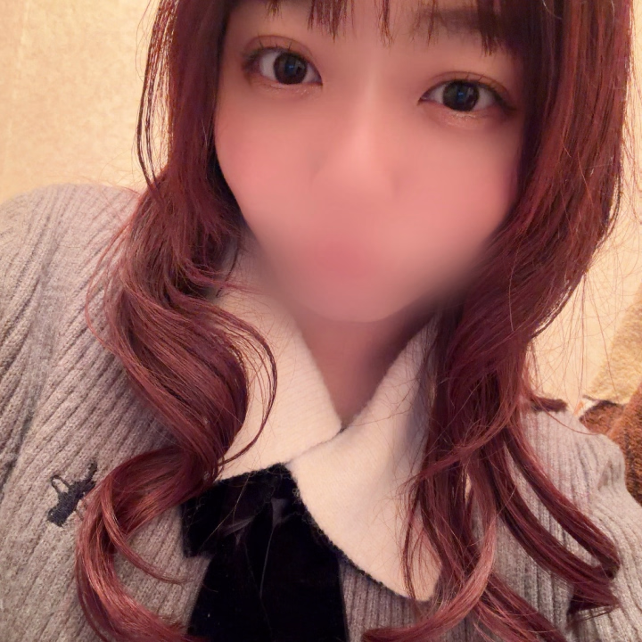 3ヶ月ぶりに出勤します~！
17時半~18時半ご案内できます🫶🏻
お誘いお待ちしております🎀