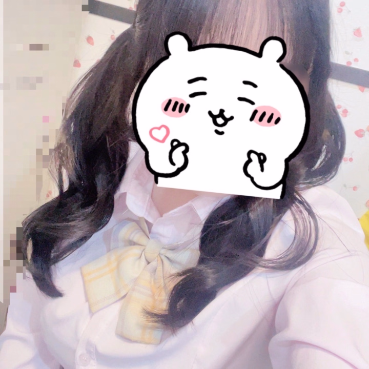みみですᕱ⑅ᕱ♥
今日は8時から14時まで！

かわいい髪型にしてもらいました🐰💓
今日もよろしくお願いします❣️
