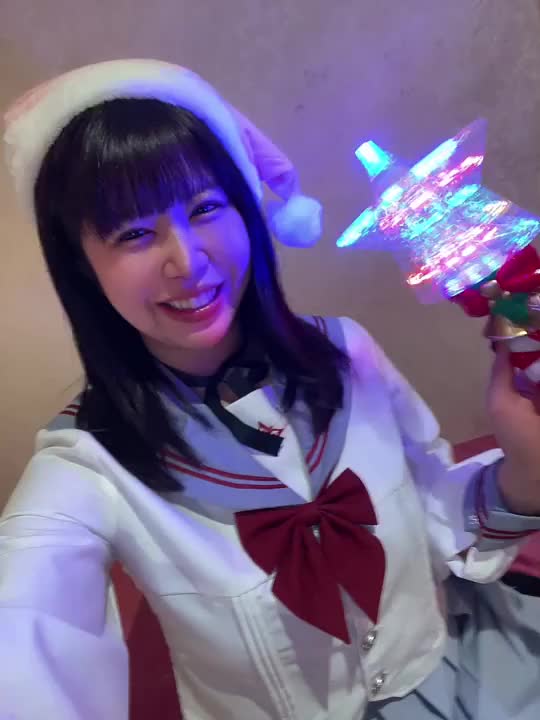 まだクリスマスが抜けない😂🎄





みんなからお祝いのメッセージやプレゼントを貰えてめっちゃ幸せです♡♡♡
使うたびに思い出しちゃう笑










なんか、私が10キロ以上太った時も可愛いが増したって言ってくれたり
これ食べたいって言ったらすぐ買ってきてくれたり
仲良しになると口悪くなって悪口ばっかり言うのにそれをニコニコしながら頷いて肯定してくれたり
もう私が甘やかされて、癒してもらってるなって深夜のテンションで今溢れてきて書いてます😂♡♡







改めて、みんなから愛されてるなって思いました💕






いつもいつも好き勝手させてくれて、マイペースで、わがままな私を受け入れてくれて、応援してくれて本当に本当にありがとうございます！❤️








これからも応援してくれてるお兄様とたくさん楽しい思い出作りたいな…🥰










明日朝5時起き頑張ります👊
おやすみ⭐