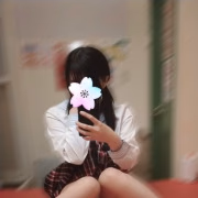 美鈴　あやな