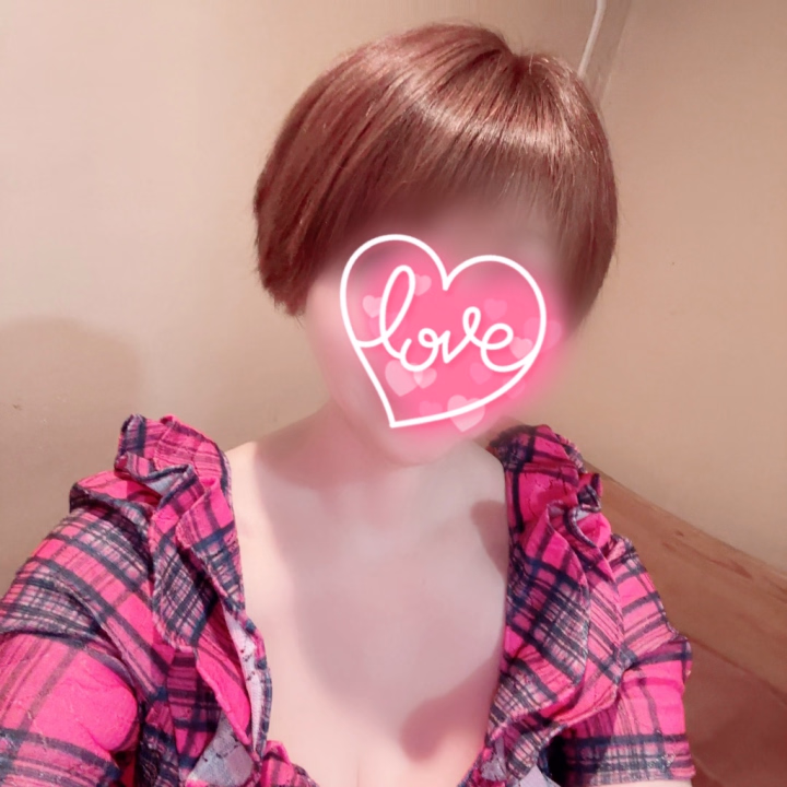 火曜日までお誘いしてくれた
なかよしさま♡♡♡
はじめましてさま♡♡♡
ありがとうございました💓💓💓

２週間ぶり♡
１ヶ月♡２ヶ月♡３ヶ月ぶり♡
久しぶりにきてくれたり♡
茨城から♡
郡山から♡
新潟から♡
石川町から初小名浜に♡
千葉からゴルフ帰りに♡
お誕生日の前日に🎂♡
パチンコで勝ちたいから厄落しに♡
OLのコスプレもってきてくれたり♡
ヒメトークで前から約束した日にはじめてきてくれたり♡
etc.....♡♡♡
うれしい出逢いと再会でした🥰

さしいれもたくさんありがとう✨✨
ごちそうさまでした😋

口コミ投稿してくれたお兄さまもありがとう💖
めちゃくちゃうれしい😍
また逢えるの楽しみにしてるね🫶

いままでずっと前髪長めだった ななちゃん
今回はじめて前髪つくってすこしイメチェン💇‍♀️
意外と大好評でテンションあがりまくり😆
これからしばらくは前髪のばさないでいよ〜って思ってる今日この頃でっす🤭
またねーん(❁ᴗ͈ˬᴗ͈)⁾⁾⁾ᵖᵉᵏᵒ

♡ななᒼᑋªⁿ✿♡