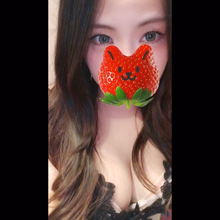 スタートから本指名さま続いてあっという間にこんな時間😊❣️


今日はカラコンいつもの切らしちゃったから、違うやつなので自分的にケバい〜💄✨️


いつものやつはネットで頼んだので一安心👍


この後ですが、
ラスト２枠はご予約頂いてて、
21時半くらいまでは枠が空き空きです🥹❣️恥❣️



全然夕方からの予約で間に合うので、みなさんご都合よければぜひー🫶

お問い合わせ待ってます🍓
