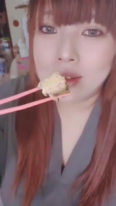 あーん💕私も食べたいのに‼️ダメなの(///∇///)もう、特別だよ💕
