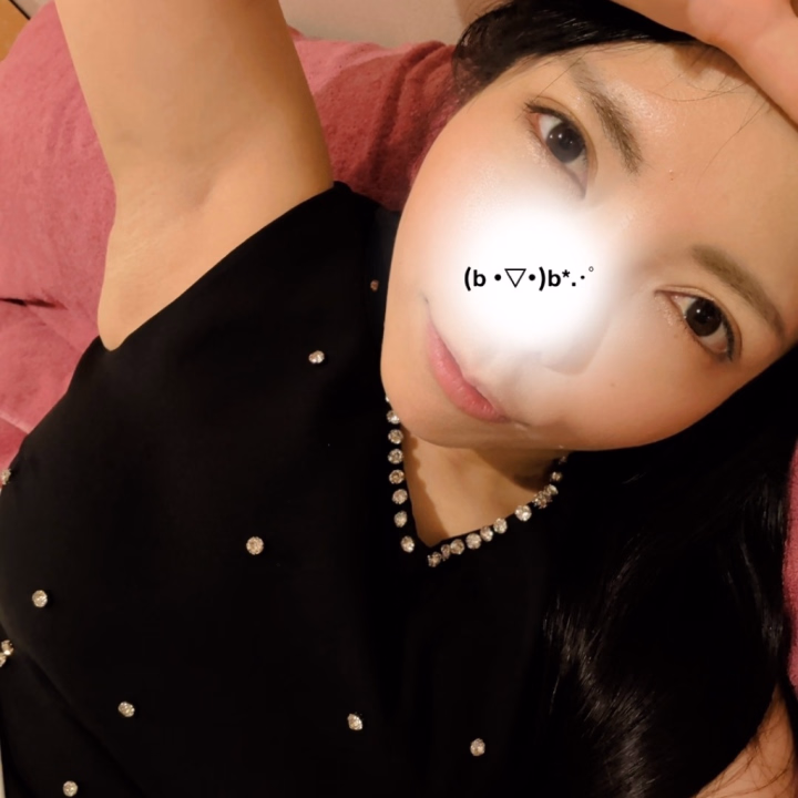 今日もあと残すところ2時間だよー(´；ω；｀)

待ってるよん♥️