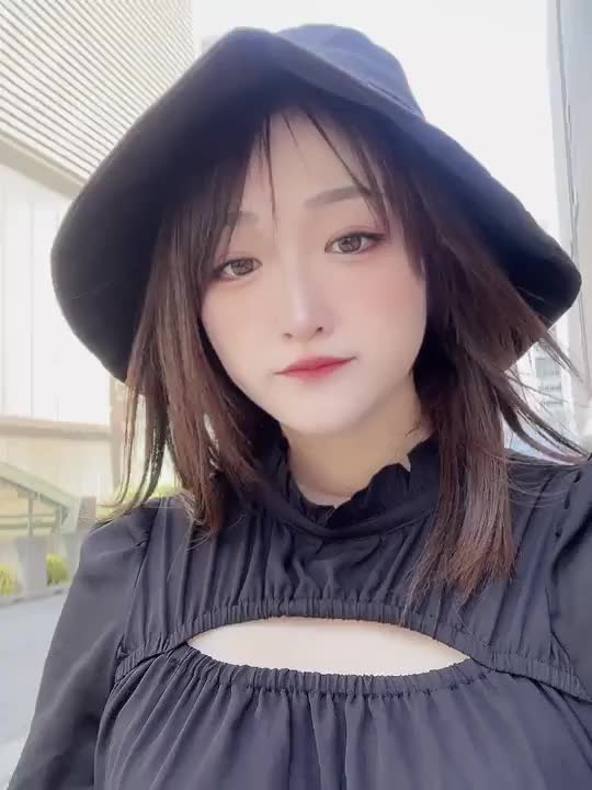 黒ずくめ