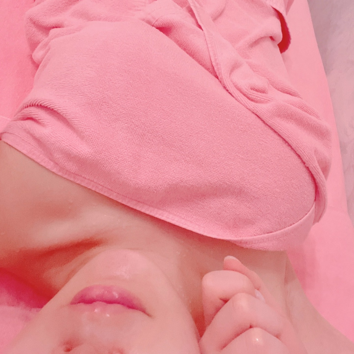 おはようございます☀️

ぐりは基本早番でいます😊♡
ぐりの滑りテク、、

ぜひご堪能くださいꉂ🤭

本当はもっと私のボディーラインが見えるような写真を載せたいのですが、ルール的にNGみたいなので少しでもセクシーショット載せます🥹🥹

ぜひ実物見に来てください🫶💕︎︎