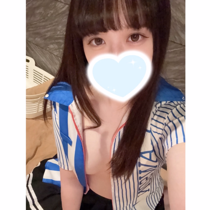 水戸のお兄さん達、遊びに来てくれてありがとうございました✨

また来月！多分行く！笑
水戸のお兄さんからのご要望があればだけど🥲
無かったら…悲しいので池袋のみにするかも🥲

池袋には22日、26日、29日に出勤予定。
明後日22日は15時〜18時まで空き枠あるのでぜひ🙆🏻‍♀️

26日29日もご予約可能なのでメッセージください💌♡*.ﾟ