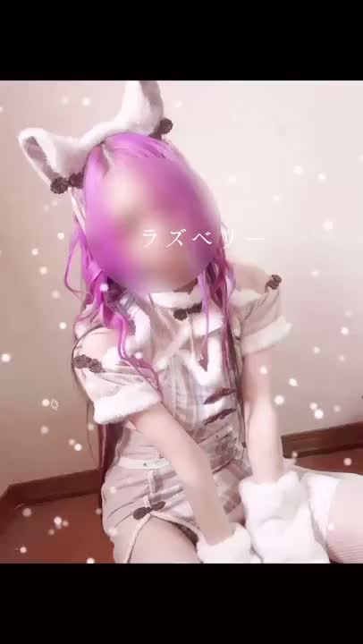 メリークリスマス🎅🎄
今年のクリスマスコスはトナカイ（＾ω＾）
正直に言うと猫(^｡^)