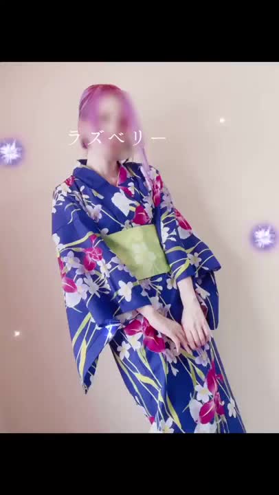 今日は『ゆかたの日』らしい🎆

初めて浴衣着たら着るの難しすぎてびっくり(　ﾟдﾟ)