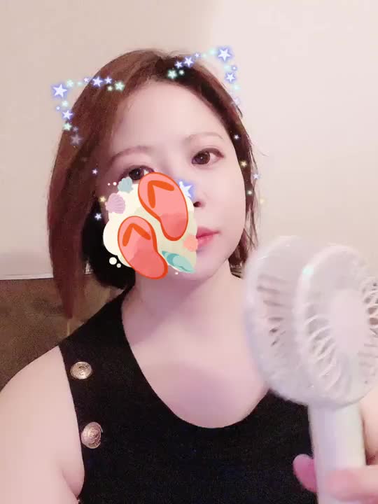 夏なのに
足が冷たくエアコンいらず✨