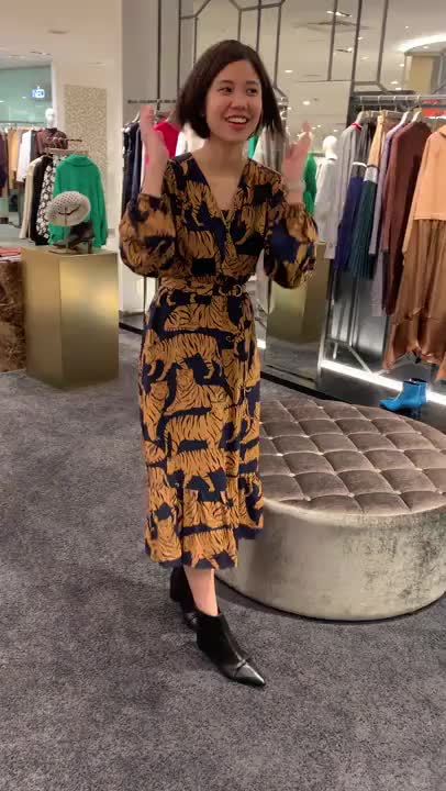 アパレルで働いてた頃の動画！店長に撮られてたってやつです🙆‍♀️🙆‍♀️トラ柄のワンピ、お気に入りです😏💞