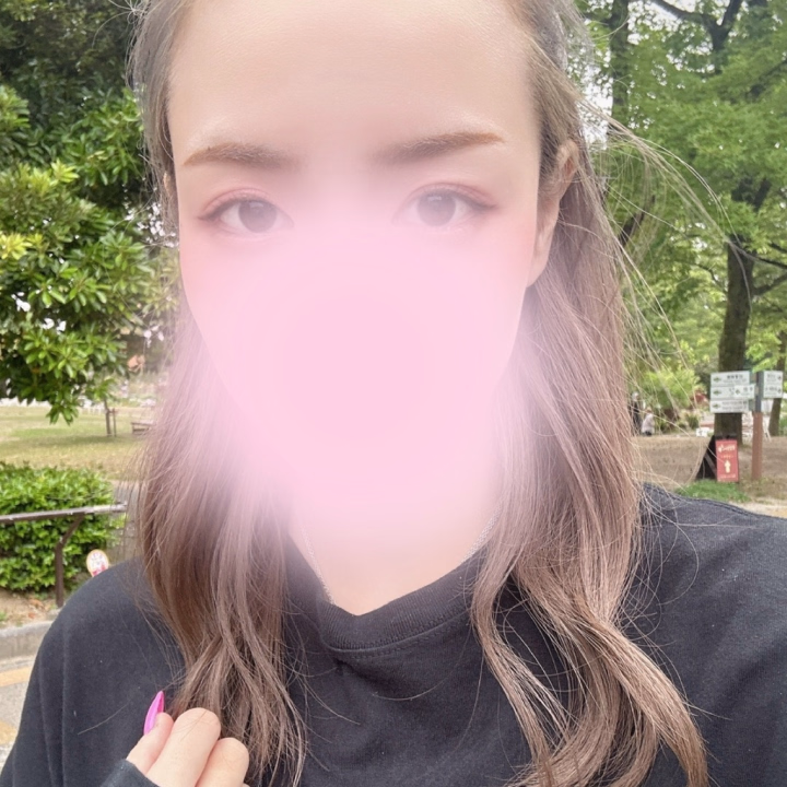 おはよー🧡

お兄さんたち今日も早起きお疲れ様です😊✨
早起きって一日を有意義に使えるから気持ちいいよね〜☀️

お兄さんたちにとって素敵な一日になりますように！

たくさん食べてたくさん笑って健康で過ごそうね❣️

今日も7時から待ってるよ😊🧡
