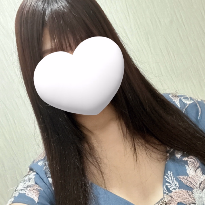 おはようございます☀️

今日はこあの最終出勤日です🥲

月曜日からお仕事しててあっという間でした🫨（笑）

当初の予定から時間を延ばして15時頃まで受付🉑にしたのでぜひ会いに来てください🙏🏻💘

お兄さんのことお待ちしてます🫶🏻