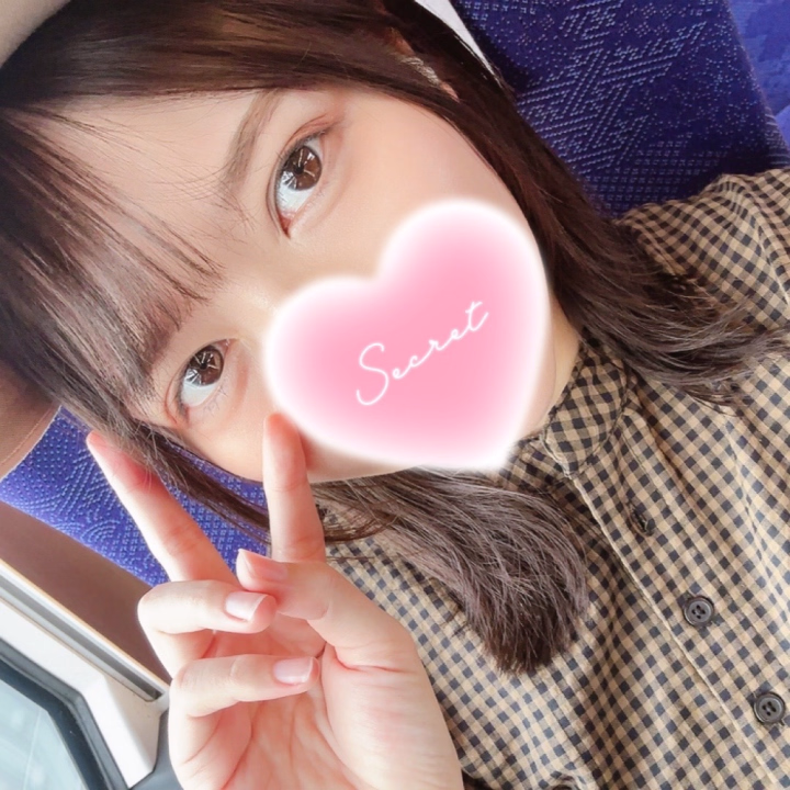 おはようございます！
今日も元気に向かっております、すずです💪🏻


一昨日の帰り道、今シーズン初蚊に刺されました🥲
今月そこそこ山行ってたけど刺されてなかったのに！悔しい！笑


蚊に刺され辛くするには毎日家を出る前に足の裏をアルコール消毒するといいらしいですよ。
これを研究した秘話が普通にいい話で涙腺緩い時に見ると泣けるまであるので知らない方は是非検索してみてくださいね😊



今日から月末まで毎出勤、水戸からの仲良し様が来てくれるのでモチベーション上がっております💪🏻
遠いのにありがとね〜🫶🏻🫶🏻
五反田のお兄さんともどんどん仲良くなりたいですっ！


それでは本日もよろしくお願いします！