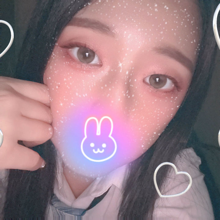 おはよ〜🔆｡°


今日も9-18で出勤するよ🚃

最近連勤頑張れてるけど
そろそろ疲れてきた🫠笑

今日、明日出勤したら
1週間くらいお休みになるので
遊びにきてくれたら嬉しいです🙆‍♀️

お待ちしてます❣️