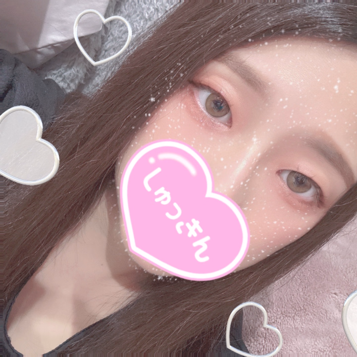 出勤したよ〜🚃

本日も9-18でいます👼
今週は今日だけ(* 'ᵕ' )☆

来週は水曜日辺りから
出勤出来ると思います🧸

お休み期間は
ハマってる広告ゲームを
無心でやり続ける事にします🎮笑

おすすめあったら教えてほしい😂

本日もよろしくねぇ🤗🫶