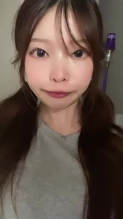 ゆきりん　

中洲にいます！

ゆきりんに会いたい人は
ぜひ中洲に！ハピドリ福岡で検索検索🔍☝️🩵☺️

X☞ @happi__yukirin

ヒメチャンネルも
フォロー待ってます🩵🍑