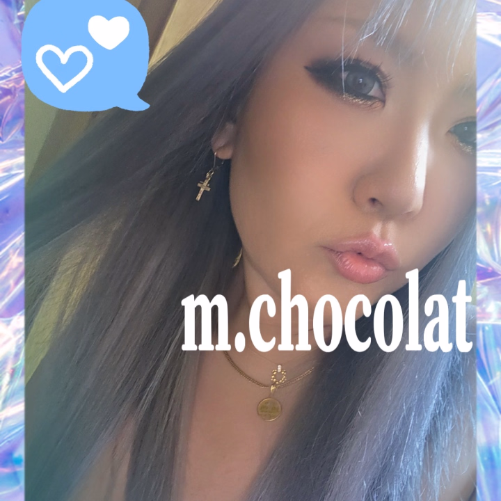 昨日は美容院行ってきたよん！
キレイキレイしたので皆さん見に来てねっ✨
ってかずっと全頭ブリーチしないように髪の毛労ってたから地毛がやっと結構伸びてきてショコラはとても嬉しい！！笑
でもエクステは付けないと無理なんだけど！笑
馴染みも良くなったし♡
っていう自己満の写真です。🤣

本日から出勤です！
木曜日以外は出勤しますので皆さん予定空けてくれる？💋
サクラノカグヤは10日までなのでお早めに🖤



SPRINGHASCOME 第一弾
🌸サクラノカグヤ🌸
”春の倍カグヤ”

※指名料無料
※当日予約のみ

💝120分　15000円
クーポン番号：KG-001

💝240分（120分×2）　30000円
クーポン番号：KG-002

💝360分（120分×3）　45000円
クーポン番号：KG-003

【開催期間】
4月6日(月)～4月30日(木)